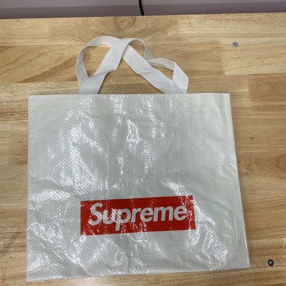 Supreme Bags and Sticker Pack - Picture 7 of 11